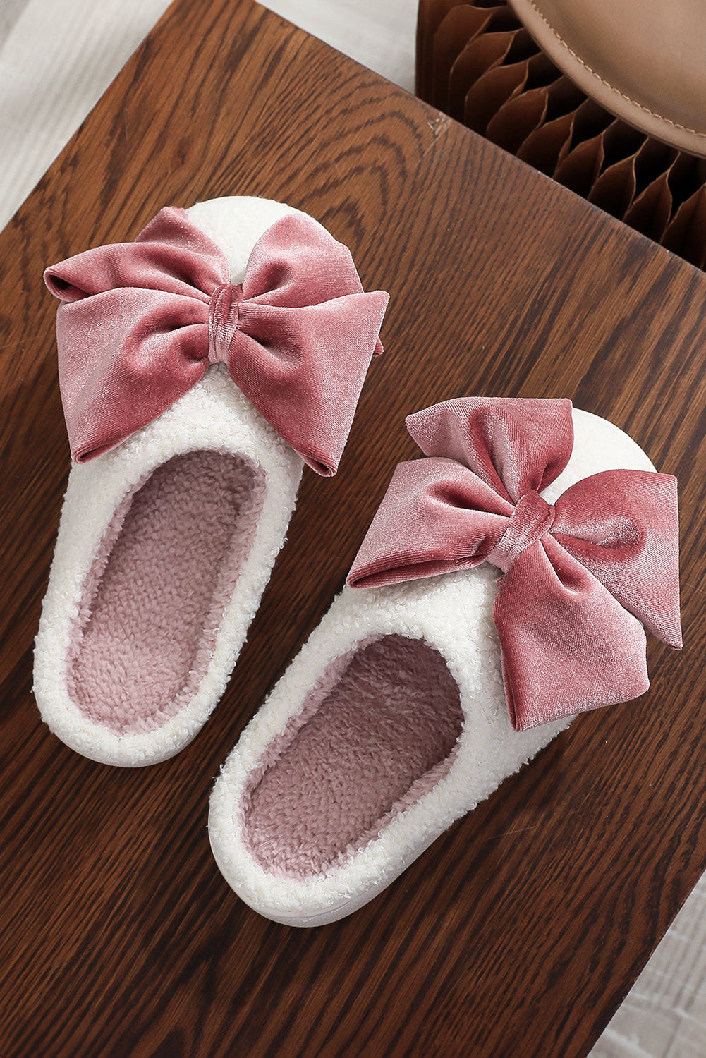 White Glister Ribbon Bow Decor Contrast Liner Plush Slippers- Women