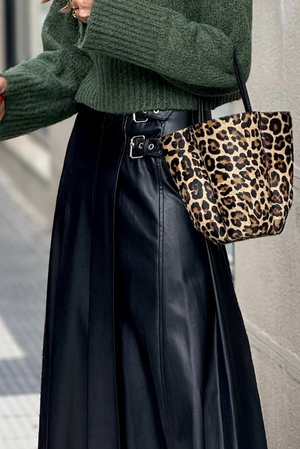 Black Faux Leather Retro Buckle Detail Pleated Stitch Flared Midi Skirt- Women