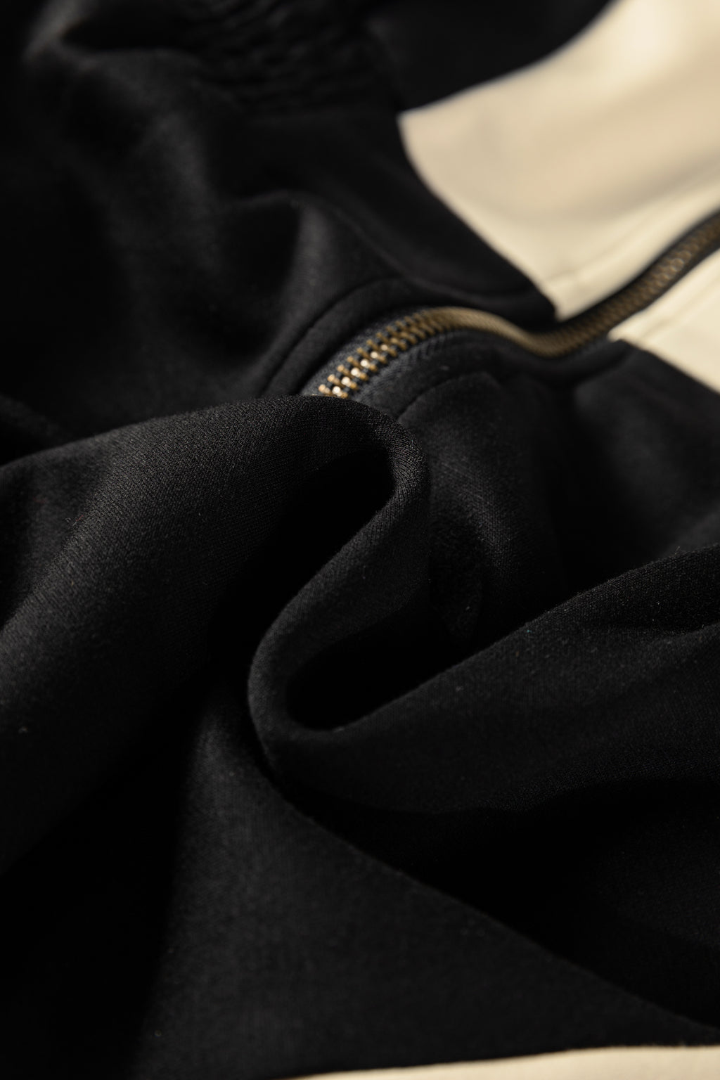 Black Two-tone Long Sleeve Zipped Front Casual Romper- Women