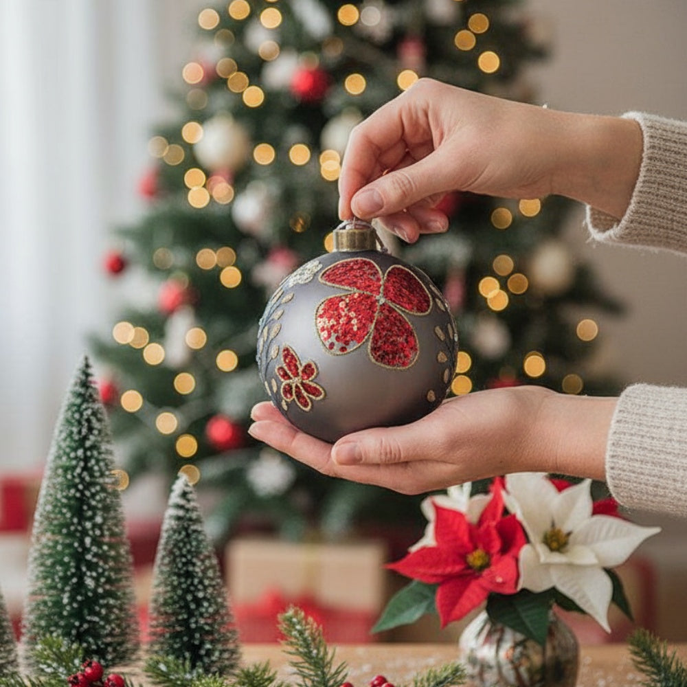 4PCS Set 4.7in Christmas Glass Ball Ornaments Hanging Tree Decor Home Party Holiday Decor