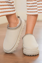 White Contrast Stitch Detail Faux Suede PU Patchwork Plush Winter Clog Slippers- Women White 100%PU