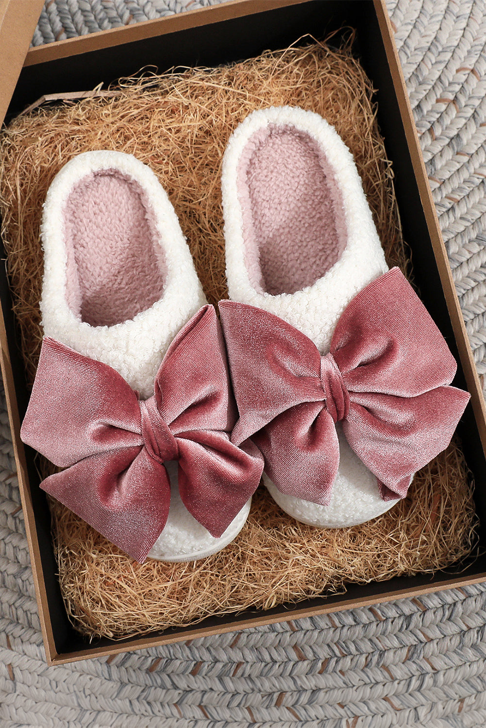 White Glister Ribbon Bow Decor Contrast Liner Plush Slippers- Women White 100%Polyester+100%TPR