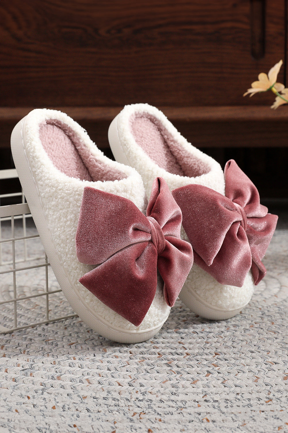 White Glister Ribbon Bow Decor Contrast Liner Plush Slippers- Women